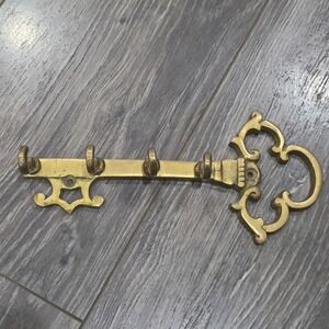 Vintage Solid Brass Skeleton Key Wall Mounted Key Rack 4 Hooks Ornate 8x4 Gold